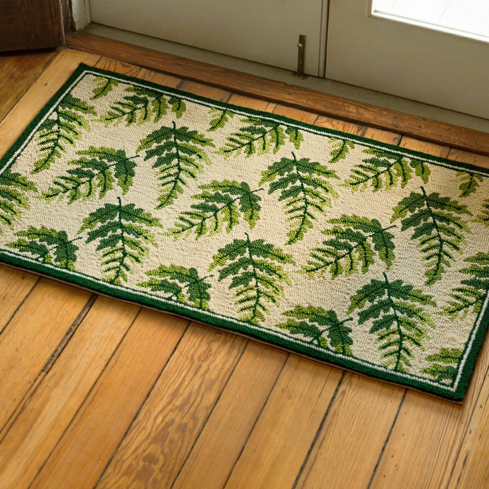 Indoor/Outdoor Fern Hooked Accent Rug | Plow & Hearth