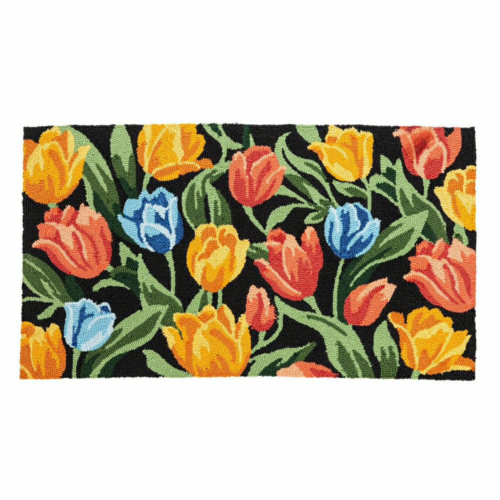 Bold Bloom Tulip Indoor/Outdoor Hooked Rug 24"x42" | Plow & Hearth