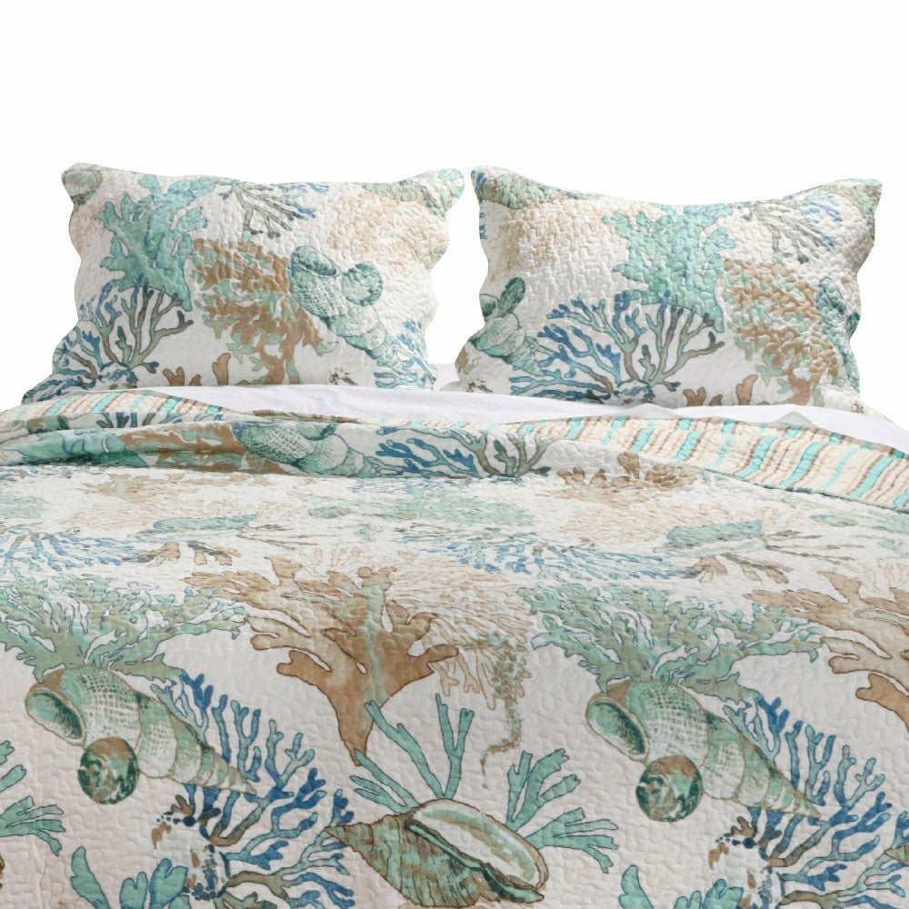 Atlantis Jade Reversible Bedding | Plow & Hearth