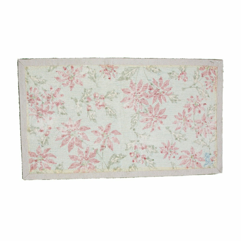 Indoor/Outdoor Poinsettia Hooked Polypropylene Accent Rug 24"X42" | Plow & Hearth