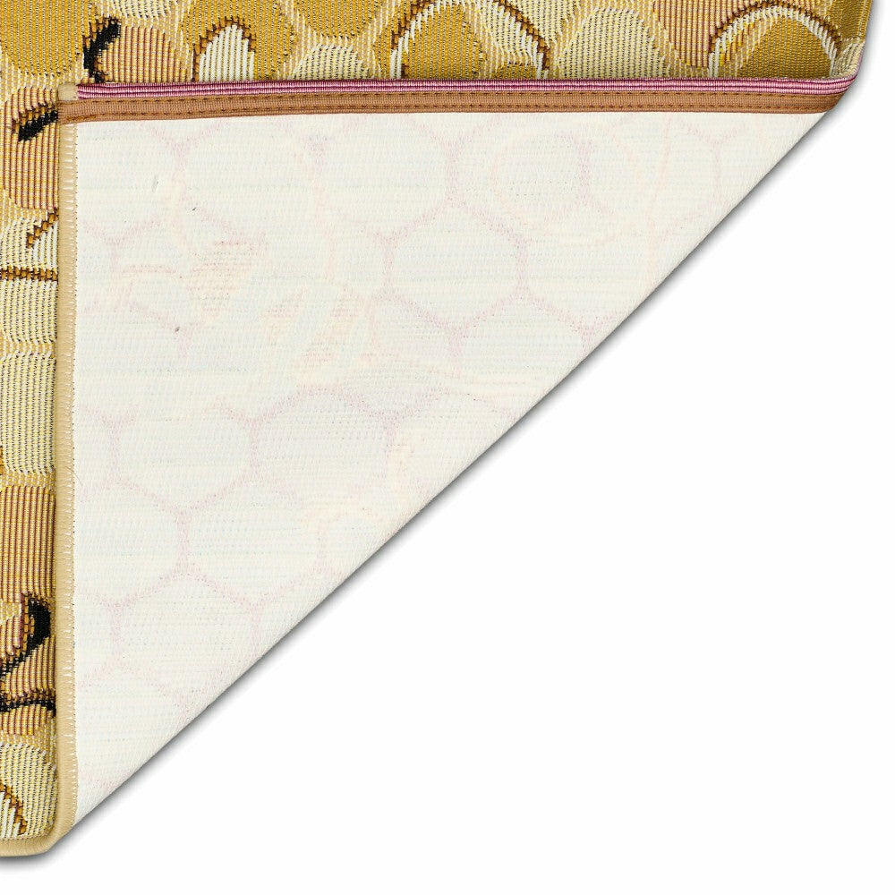 Esencia Bee Free Indoor/Outdoor Rug | Plow & Hearth
