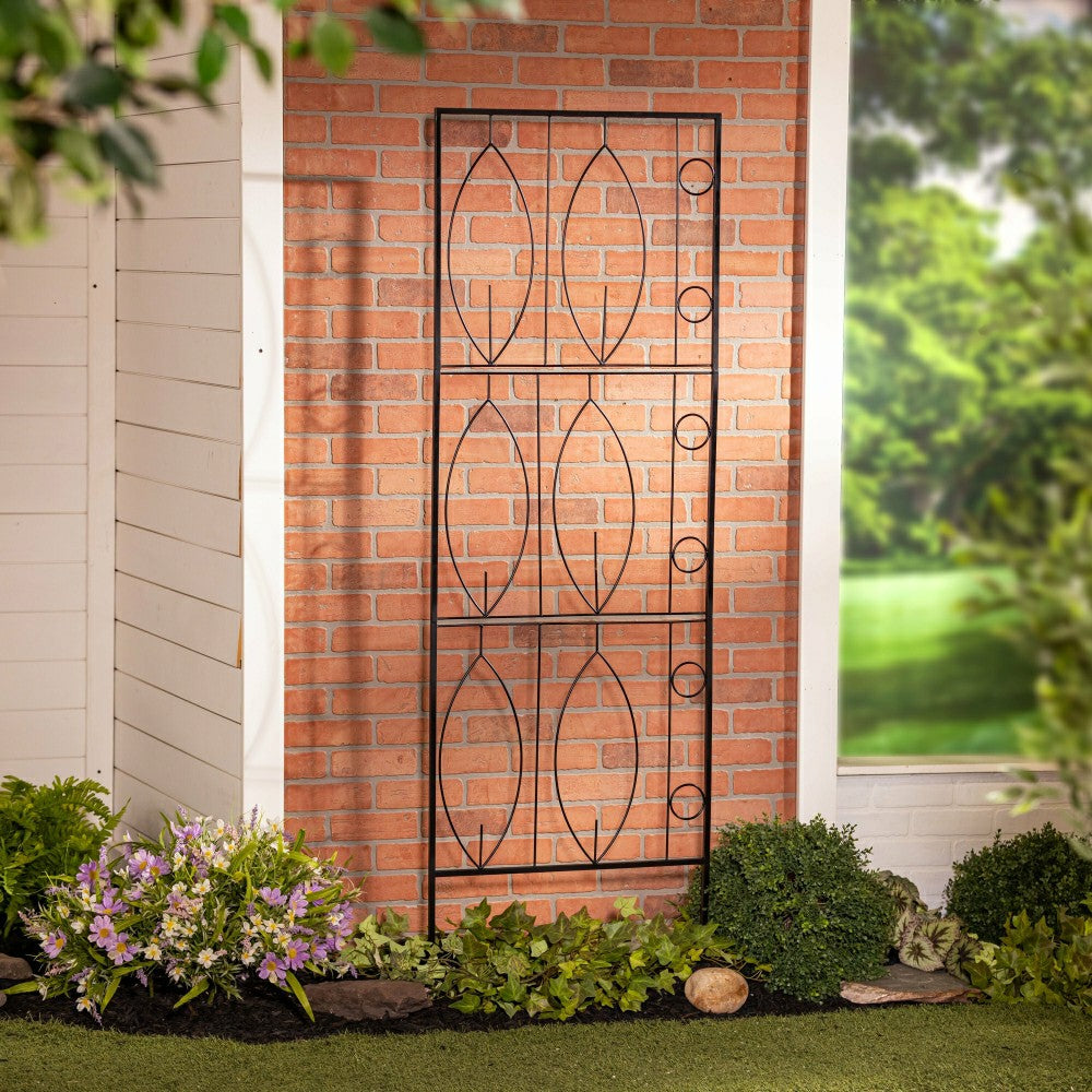 Bottle Holder Metal Trellis | Plow & Hearth