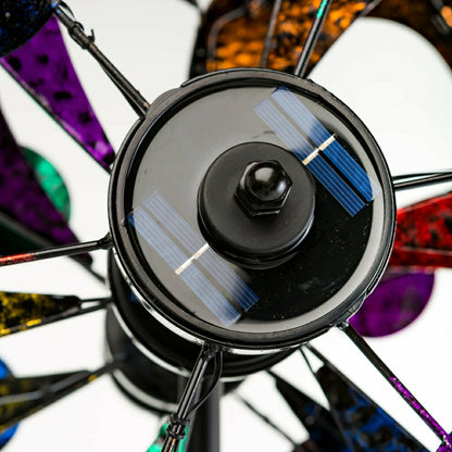 Gala 4-Blade Solar Wind Spinner | Plow & Hearth