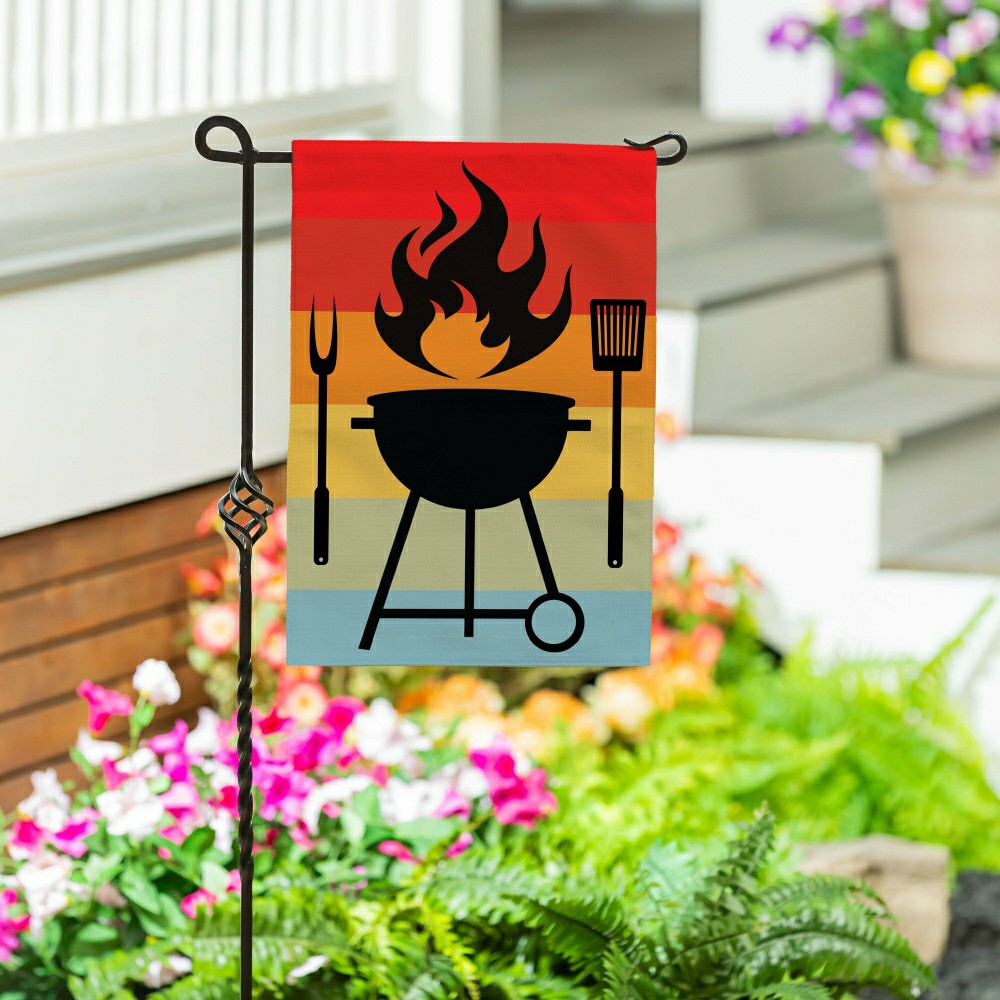 Gradient Grill Burlap Garden Flag | Plow & Hearth