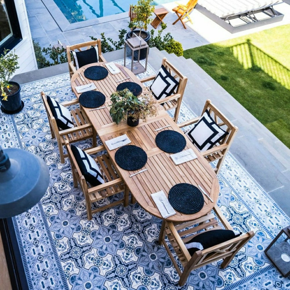 Åre Adjustable 6-8 Person Natural Teak Outdoor Dining Table – 79″-118″ | Plow & Hearth