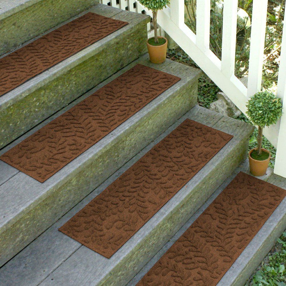 WaterHog® Leaves Stair Treads | Plow & Hearth