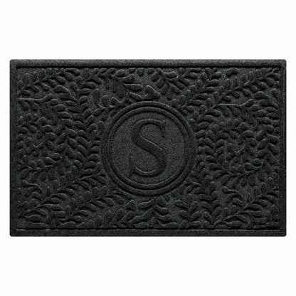 Boxwood Monogram Indoor/Outdoor Door Mat, 2'x3' | Plow & Hearth