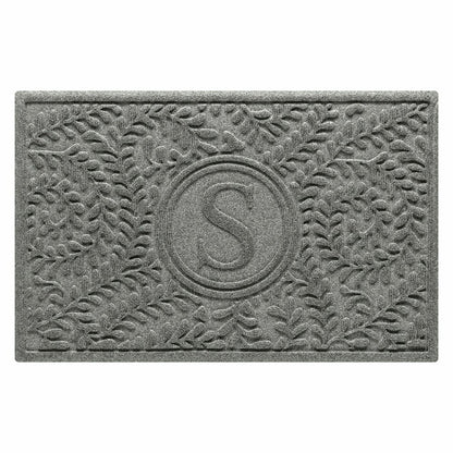 Boxwood Monogram Indoor/Outdoor Door Mat, 2'x3' | Plow & Hearth