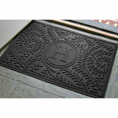 Boxwood Monogram Indoor/Outdoor Door Mat, 2'x3' | Plow & Hearth