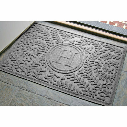 Boxwood Monogram Indoor/Outdoor Door Mat, 2'x3' | Plow & Hearth