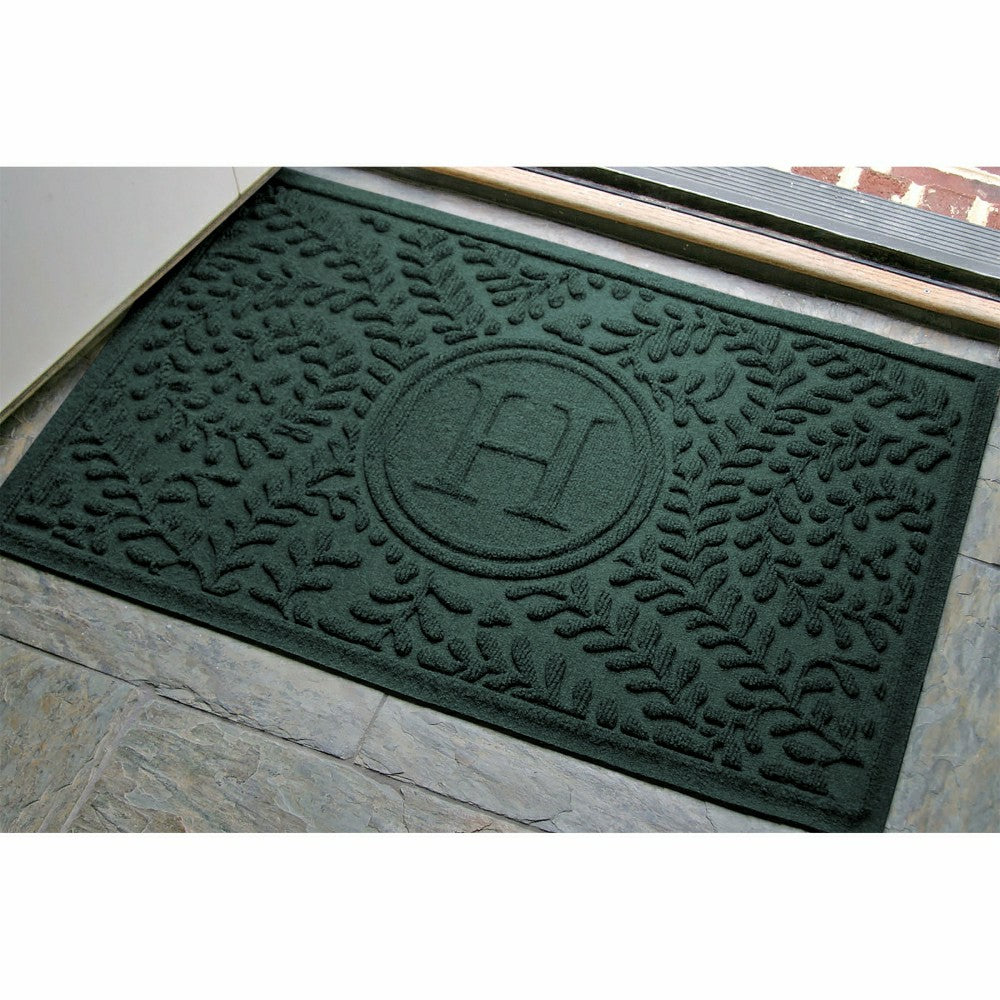 Boxwood Monogram Indoor/Outdoor Door Mat, 2'x3' | Plow & Hearth