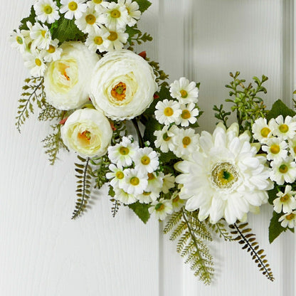 24” Mixed Daisy’s and Ranunculus Wreath | Plow & Hearth