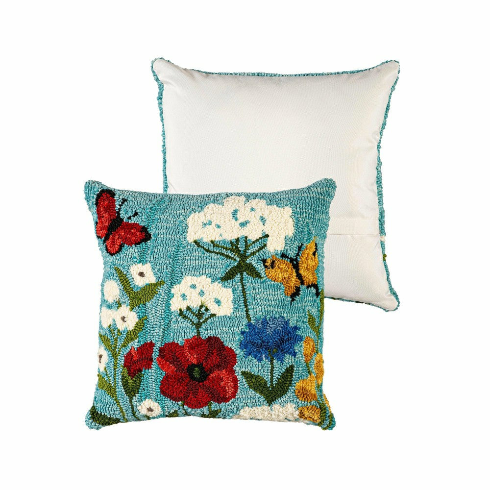Indoor/Outdoor Hooked Polypropylene Wildflower Throw Pillow 18"x18" | Plow & Hearth