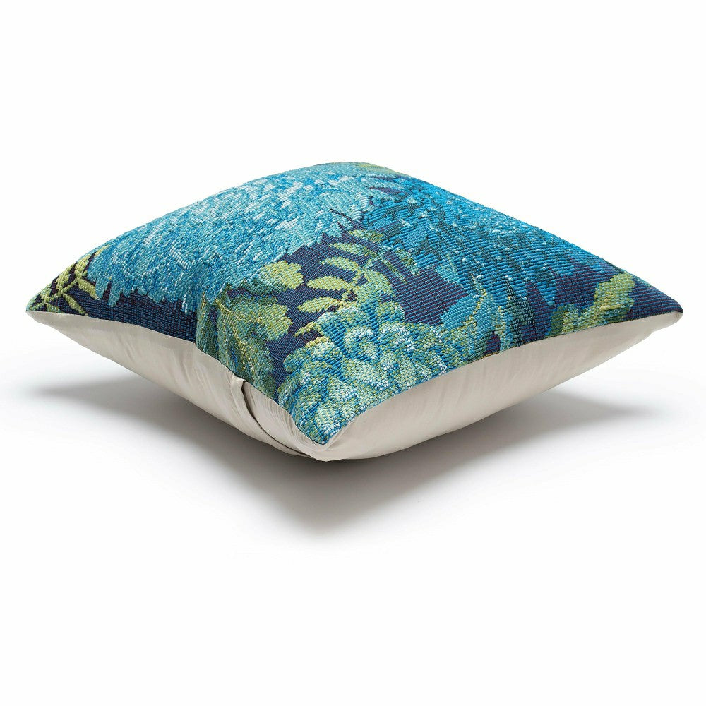 Indoor/Outdoor Chrysanthemum Polypropylene Throw Pillow | Plow & Hearth