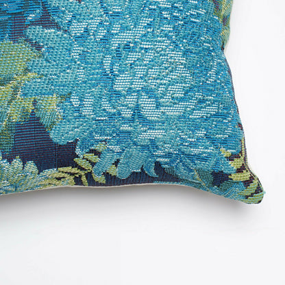 Indoor/Outdoor Chrysanthemum Polypropylene Throw Pillow | Plow & Hearth