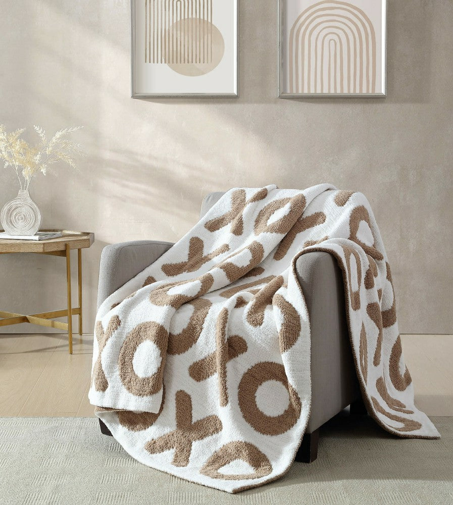 XOXO Throw Blanket | Plow & Hearth