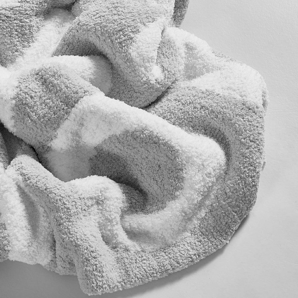 XOXO Throw Blanket | Plow & Hearth