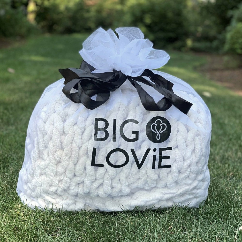 Infinite Chunky Knit Blanket, Minky, 43” x 70”, Blanc | Plow & Hearth