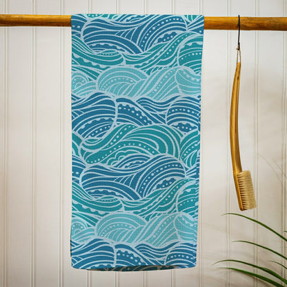 Make Waves Quick Dry Towel and Matching Carrying Case, 60" x 30" | Plow & Hearth
