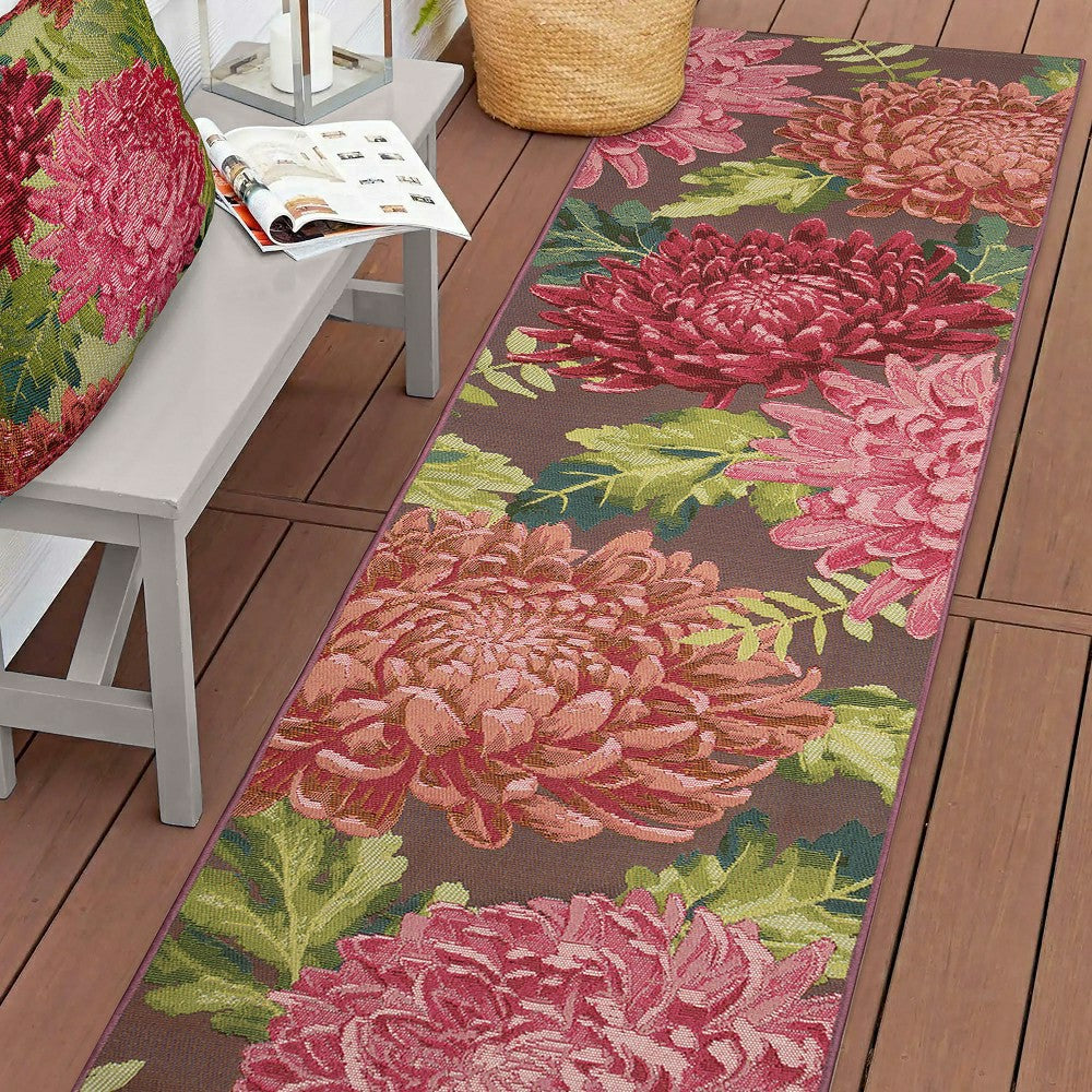 Indoor/Outdoor Chrysanthemum Polypropylene Rug, 23" x 7'6" Runner | Plow & Hearth