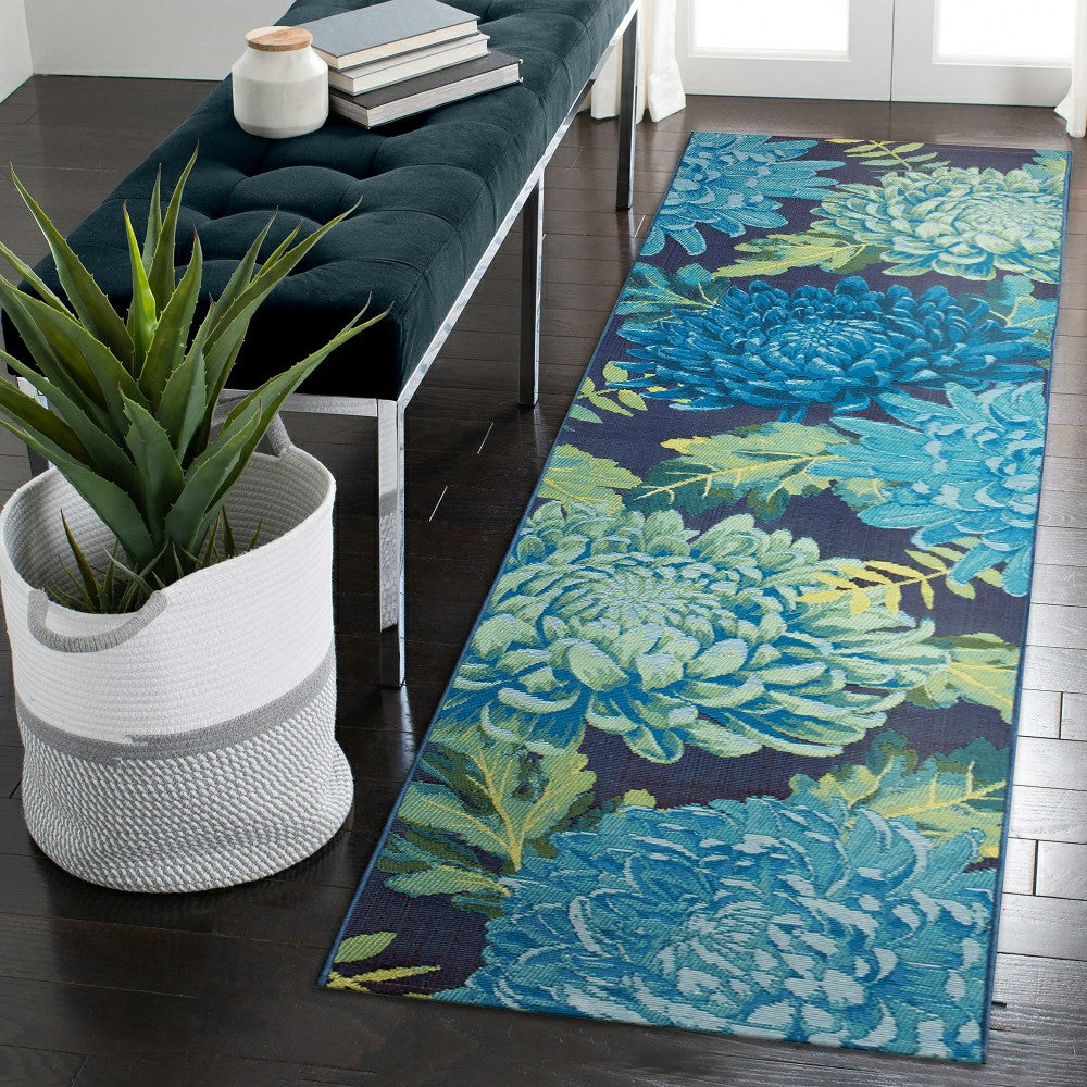 Indoor/Outdoor Chrysanthemum Polypropylene Rug, 23" x 7'6" Runner | Plow & Hearth