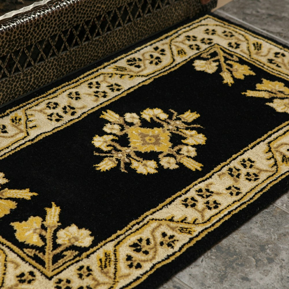 Jardin Wool Rug, 44"x22" | Plow & Hearth