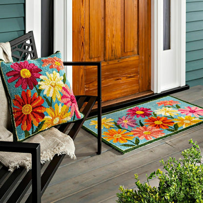 Indoor/Outdoor Hand-Hooked Polypropylene Pastel Posies Accent Rug | Plow & Hearth