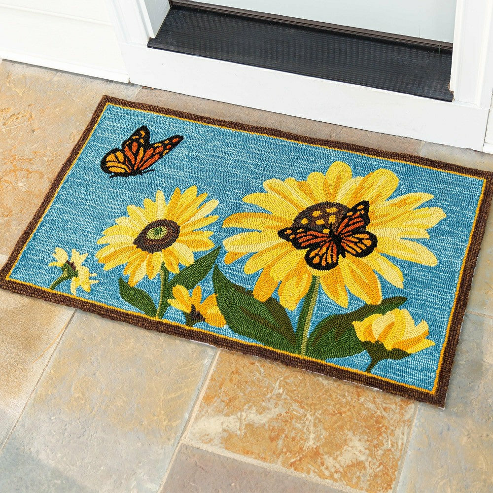 Indoor/Outdoor Sunflower and Butterfly Hooked Polypropylene Accent Rug | Plow & Hearth