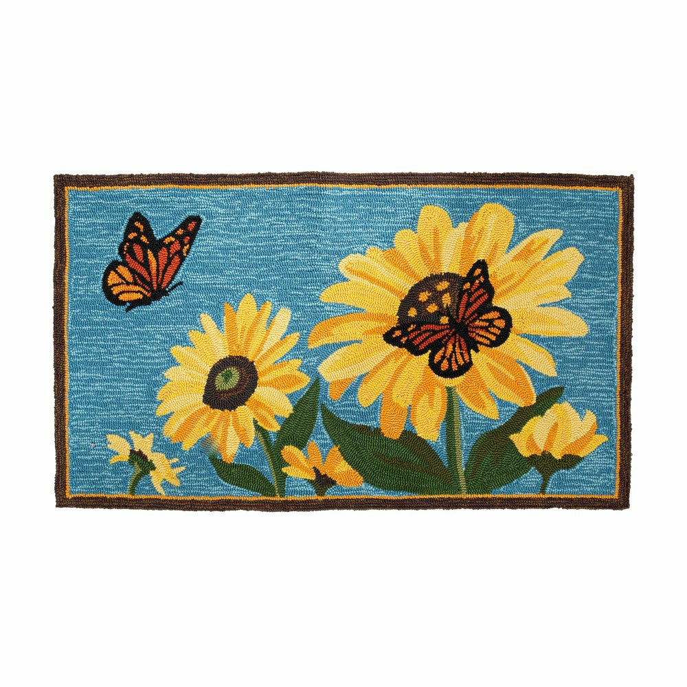 Indoor/Outdoor Sunflower and Butterfly Hooked Polypropylene Accent Rug | Plow & Hearth