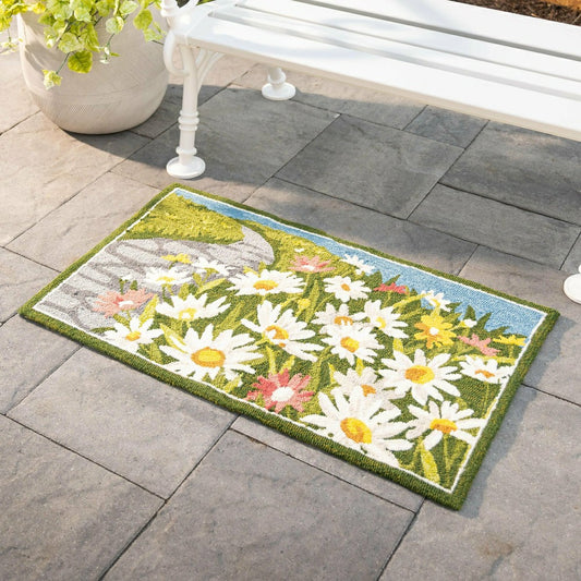 Indoor/Outdoor Daisy Walk Hooked Polypropylene Accent Rug | Plow & Hearth