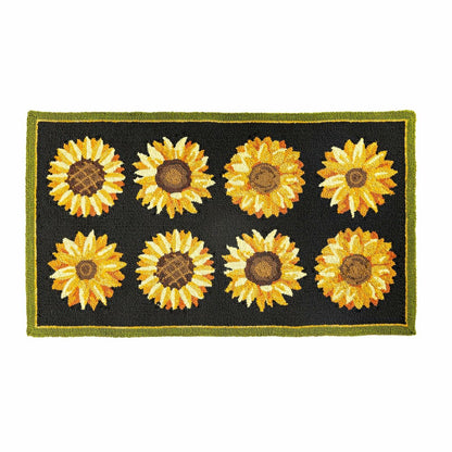 Indoor/Outdoor Sunflower Fields Hand-Hooked Polypropylene Accent Rug | Plow & Hearth