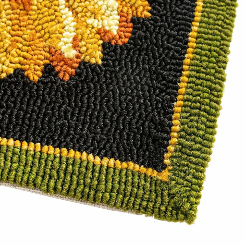 Indoor/Outdoor Sunflower Fields Hand-Hooked Polypropylene Accent Rug | Plow & Hearth