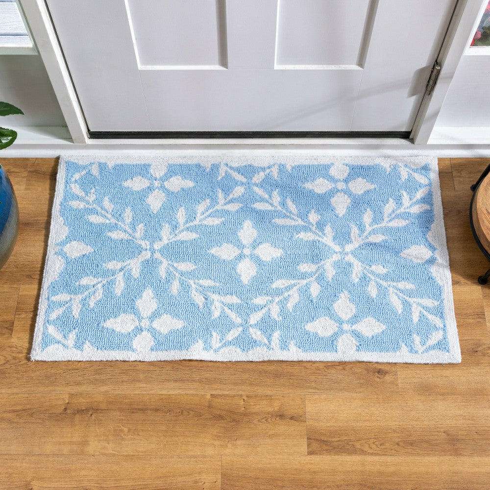 Light Blue Diamonds Indoor/Outdoor Hooked Rug 24"x42" | Plow & Hearth