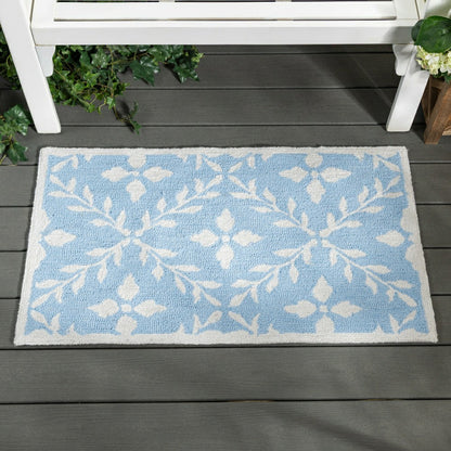Light Blue Diamonds Indoor/Outdoor Hooked Rug 24"x42" | Plow & Hearth
