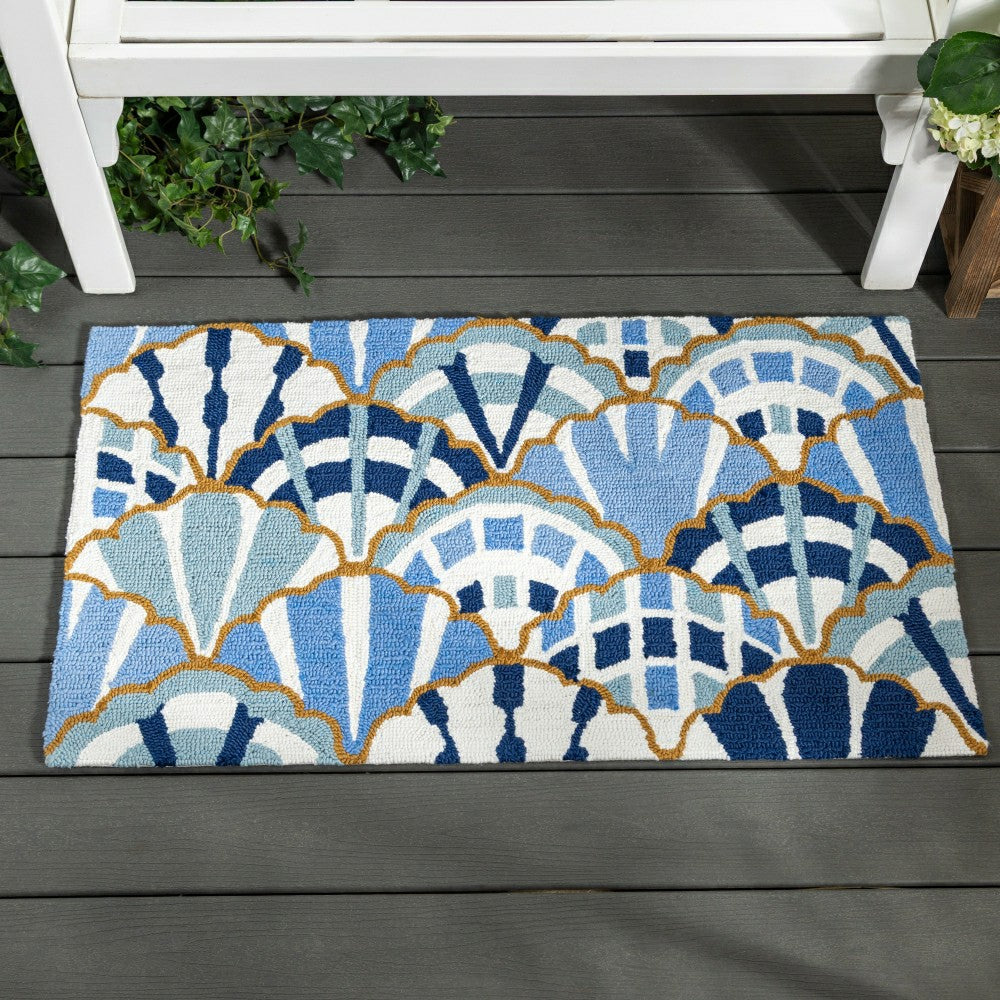 Blue Coastal Shells Pattern Indoor/Outdoor Hooked Rug 24"x42" | Plow & Hearth