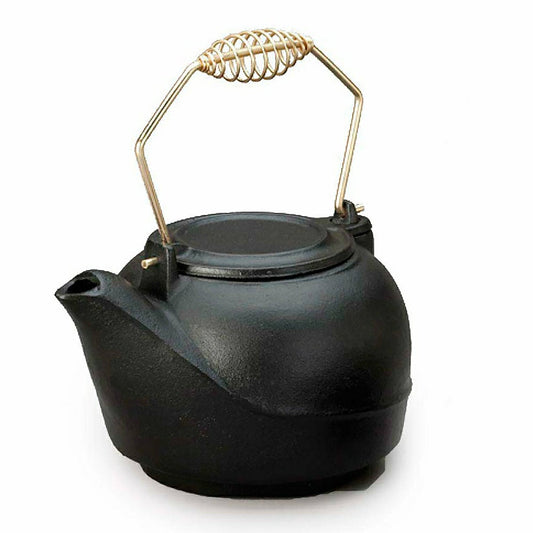 5 Quart Capacity Cast Iron Steamer Kettle | Plow & Hearth