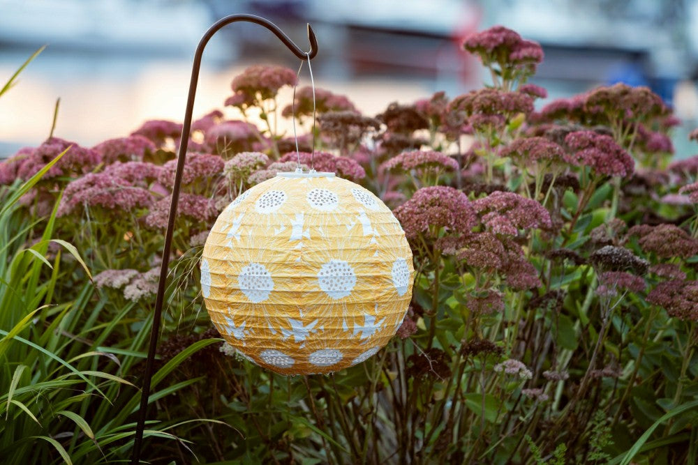 Soji Stella - Sunflower - 12" Solar Lantern | Plow & Hearth