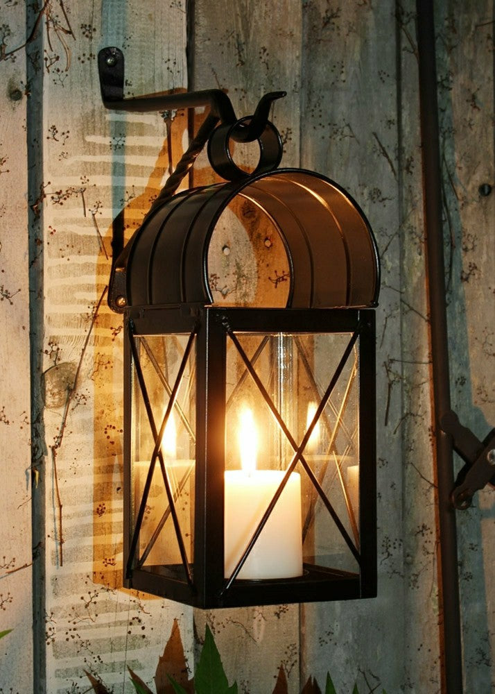 Travis House Lantern | Plow & Hearth