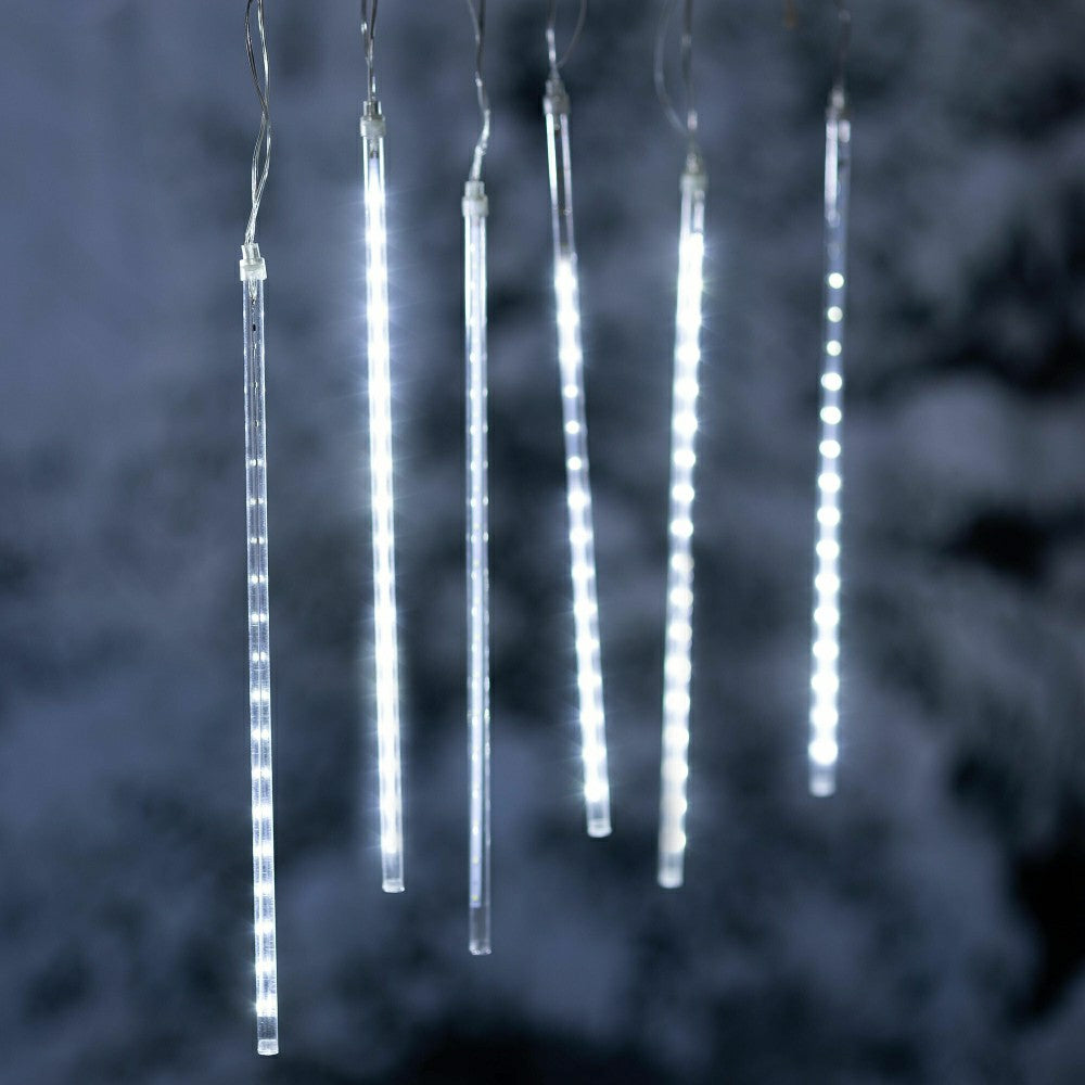 Indoor/Outdoor Electric Icicle Chasing Lights with Cool White LEDs | Plow & Hearth