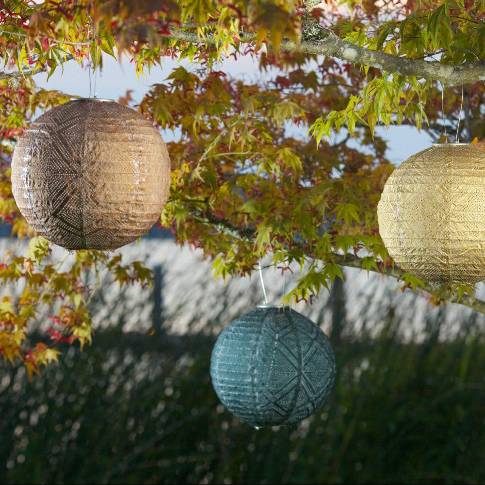 Soji Stella - Market - 12" Solar Lantern | Plow & Hearth