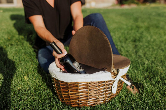 Country Picnic Basket | Plow & Hearth