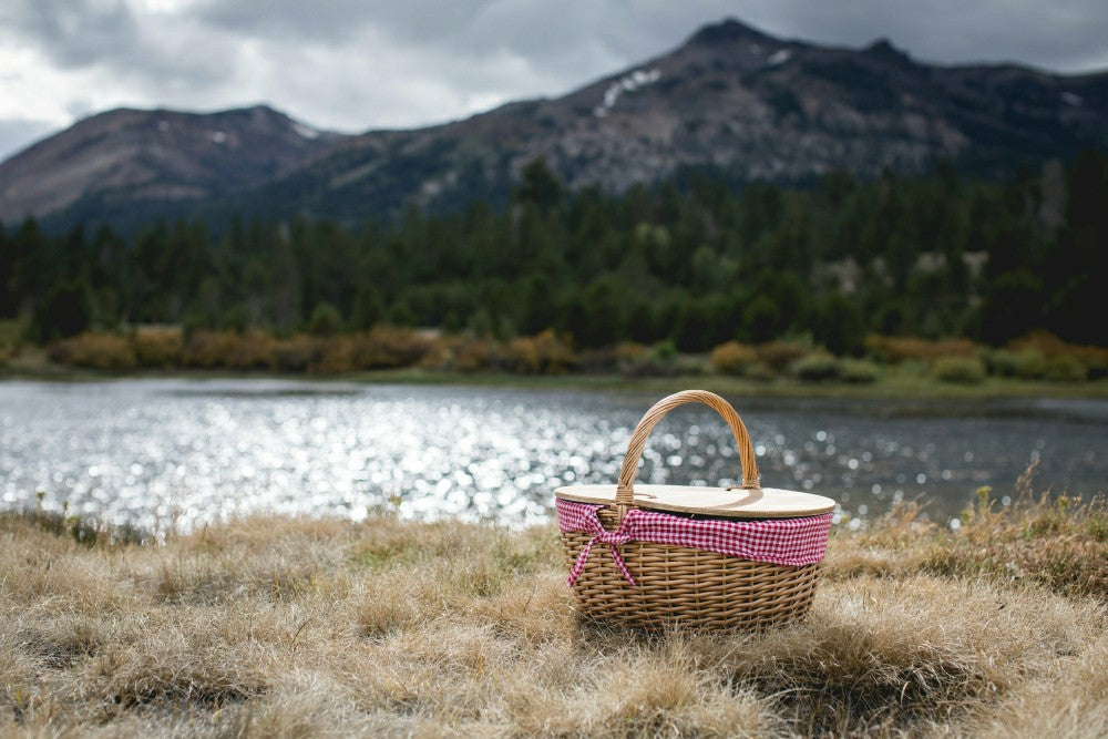 Country Picnic Basket | Plow & Hearth