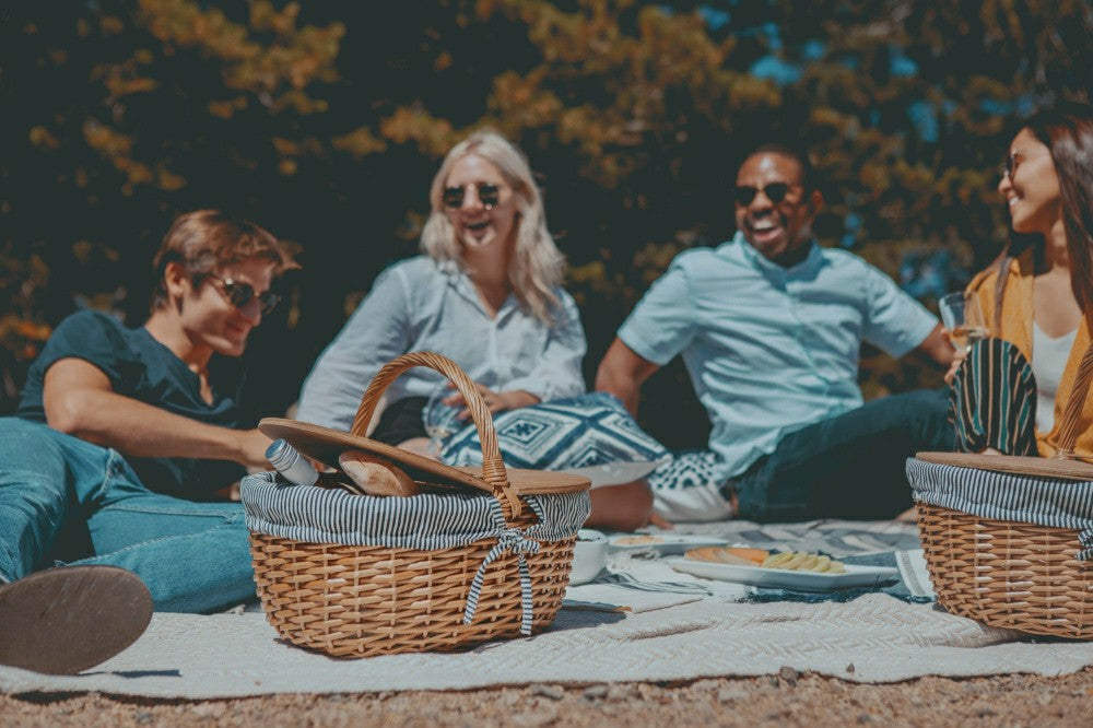 Country Picnic Basket | Plow & Hearth