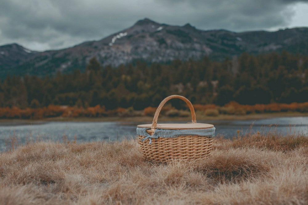 Country Picnic Basket | Plow & Hearth