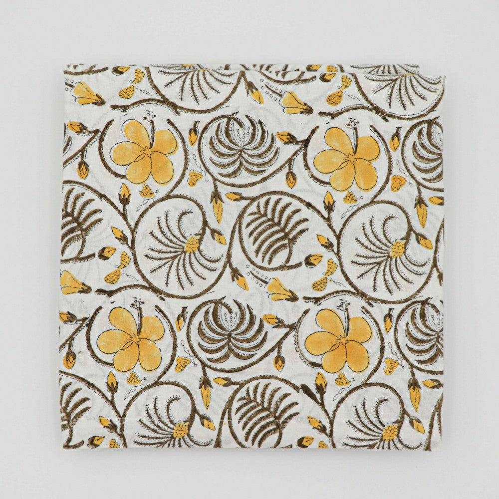 Summer of Love Tablecloth | Plow & Hearth