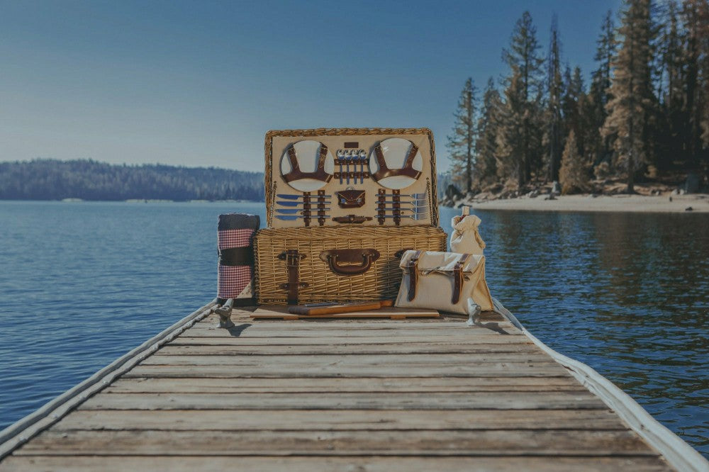 Charleston Picnic Basket | Plow & Hearth