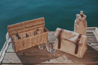 Charleston Picnic Basket | Plow & Hearth