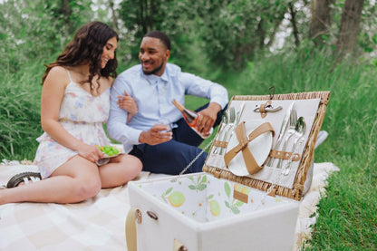 Lemongrove Picnic Basket for 2 - Bees & Lemons | Plow & Hearth