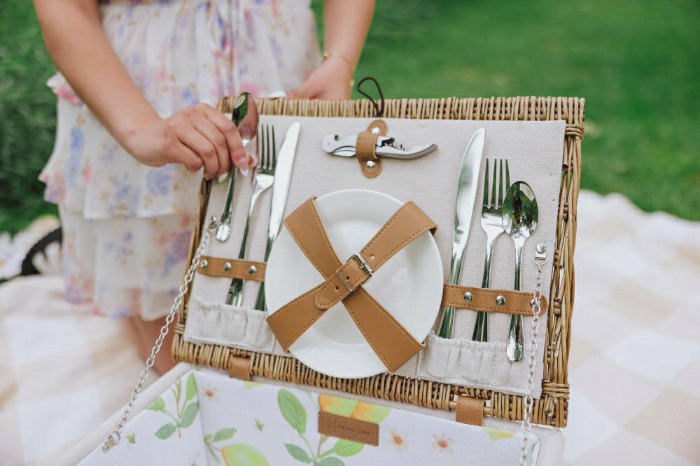 Lemongrove Picnic Basket for 2 - Bees & Lemons | Plow & Hearth