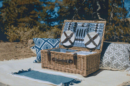 Belmont Picnic Basket | Plow & Hearth